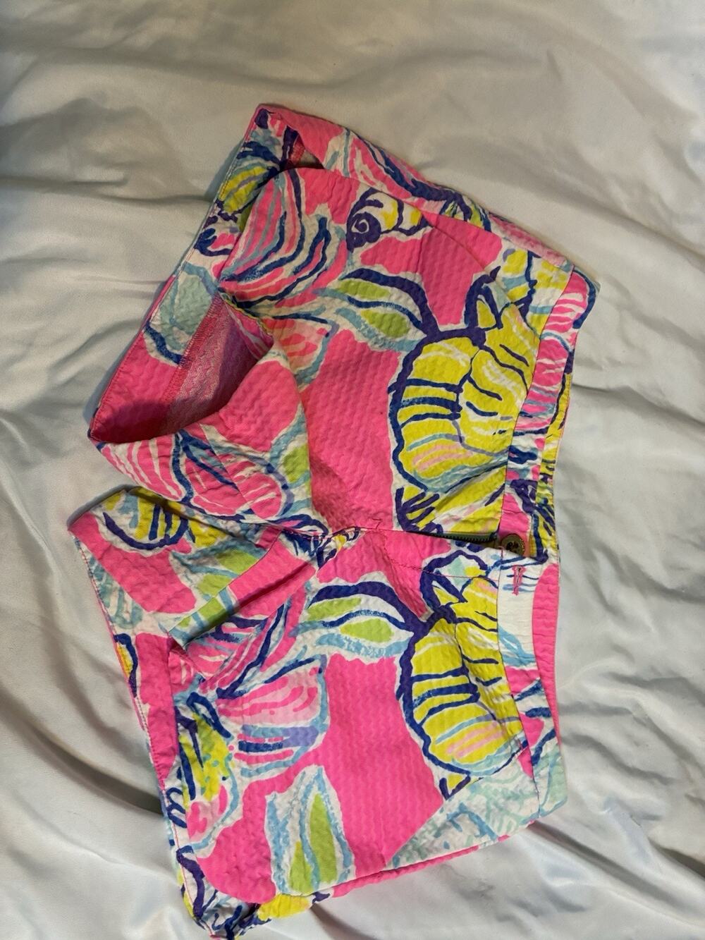 Lilly Pulitzer Women 2 The Buttercup classy beach Shells shorts bright colors